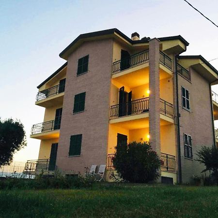 La Collina Di Emma Villa Massignano Eksteriør billede