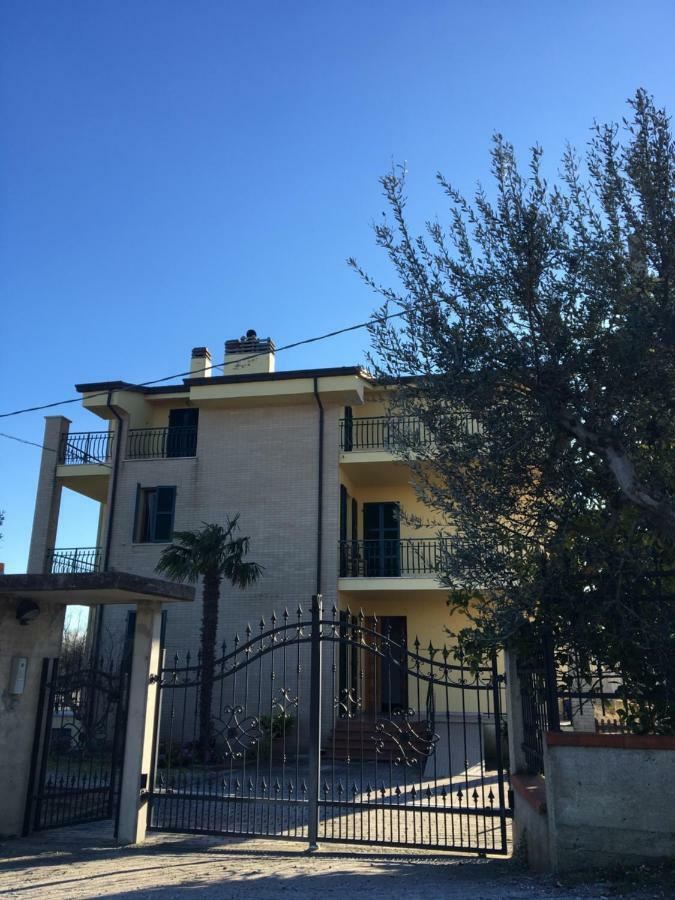 La Collina Di Emma Villa Massignano Eksteriør billede